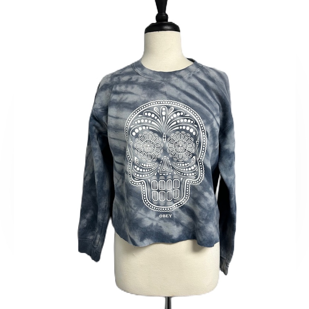 Obey womens sugar skull pullover Sweatshirt Cropped size Small Blue Tie Dye